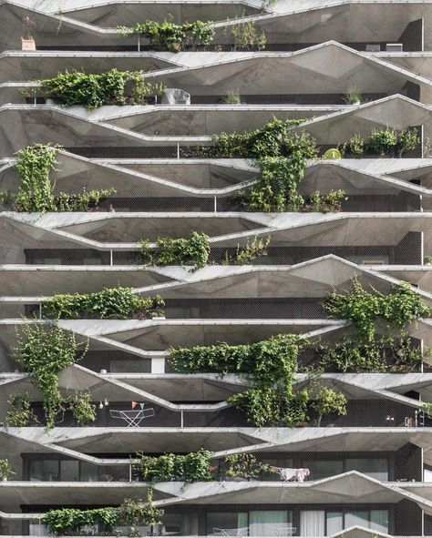 urban texture nature Building Landscape, Landscape And Urbanism Architecture, Tower Apartment, Green Facade, Architecture Board, Alfred Stieglitz, Easy Landscaping, Landscape And Urbanism, Landscape Architecture Design