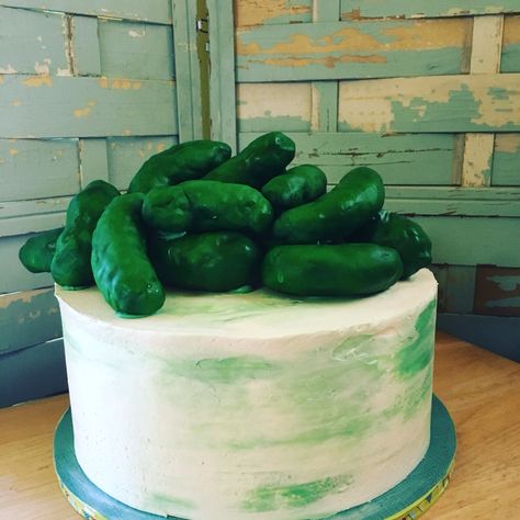 "Pickle" cake for my favorite pickle lover! Pickle Birthday Cakes, Pickle Cake, Themed Party Food Ideas, Pickle Wraps, Pickle Party, Laura Wells, Birthdays Cakes, Pickle Lover, Single Layer Cakes