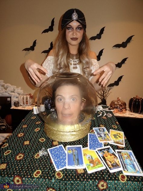 Alyssa: For Halloween I dressed up as a fortune teller and my boyfriend is a crystal ball. I came up with the idea of being a fortune teller thanks to many... Crystal Ball Costume, Fortune Teller Costume Diy, Halloween Fortune Teller Costume, Diy Crystal Ball, 2017 Halloween Costumes, Fortune Teller Costume, Ball Costume, Unique Couple Halloween Costumes, Creepy Carnival