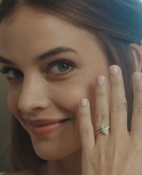 Barbara Palvin Wedding Makeup, Barbara Palvin Wedding, Barbara Palvin Aesthetic, Barbara Sprouse, Courthouse Wedding Photos, Palvin Barbara, Pre Wedding Poses, Dylan Sprouse, Pakistani Wedding Outfits