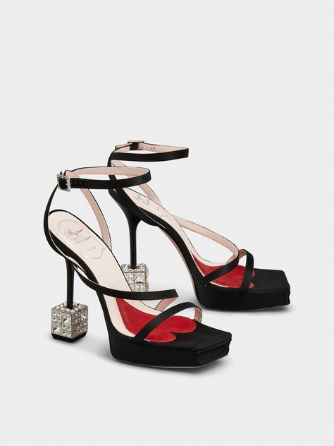 Roger Vivier Heels, Black Cube, Luxury Sandals, Fly Shoes, Cute Shoes Heels, Light Weight Shoes, Roger Vivier, Red Bottoms, Heel Sandal