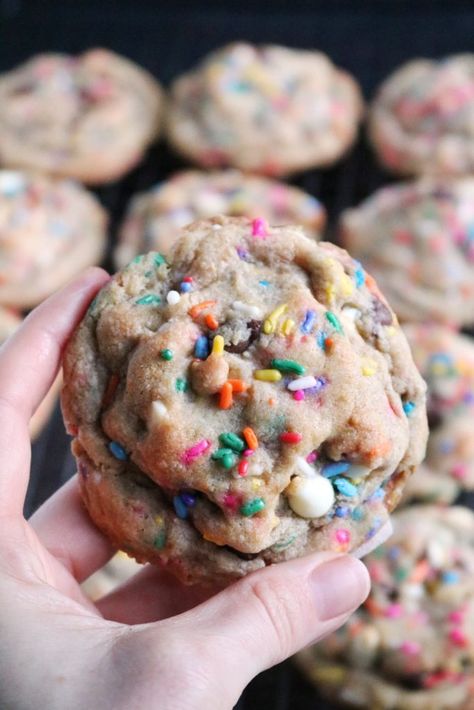 The only thing better than a chewy chocolate chip cookie is a chewy chocolate cookie with both semisweet and white chocolate chips and plenty of rainbow sprinkles to go around! Sprinkle Cookies Recipe, Funfetti Cookies, Chewy Chocolate Cookies, Chippers, White Chocolate Chip, White Chocolate Chip Cookies, Sprinkle Cookies, Chewy Chocolate Chip, Chewy Chocolate Chip Cookies