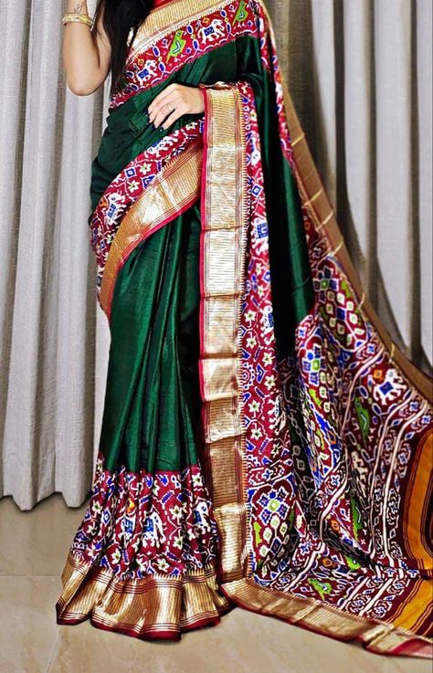 Blouse Design For Women, Silk Saree Blouse Design, Saree Outfit, Saree Blouse Design, Dola Silk Saree, Silk Saree Blouse Designs, Silk Saree Blouse, Silk Sarees Online, Saree Blouse Designs