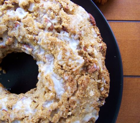 Streusel Bundt Cake, Pumpkin Streusel, Cinnamon Coffee, Streusel Topping, Pumpkin Dessert, Fall Baking, Fall Desserts, Sweets Treats, Bundt Cake