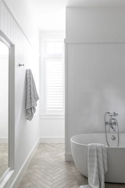 Jack and Jill Bathrooms: Space-Saving and Stylish Vj Panelling Bathroom, Modern Hamptons Bathroom, Hampton Style Bathrooms, Hamptons Style Bathroom, Weatherboard Cottage, Hamptons Interior, Modern Hampton, Jack And Jill Bathroom, Coastal Bathrooms