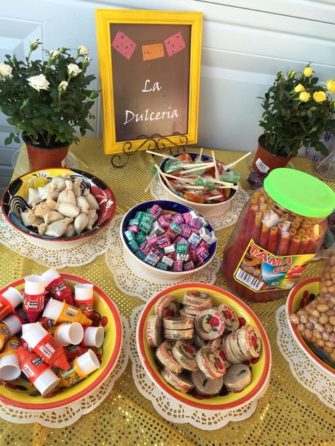 Mexican Candy Buffet - Mexican themed fiesta! Mexican Candy Buffet, Mexican Theme Baby Shower, Mexican Baby Shower, Den Mrtvých, Mexican Birthday Parties, Mexican Babies, Mexican Fiesta Party, Fiesta Birthday Party, Mexican Birthday