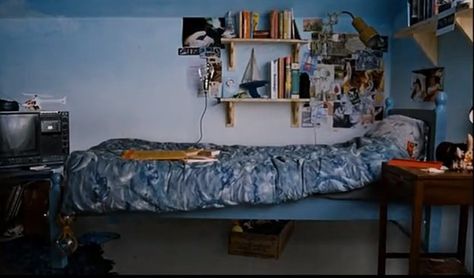 Submarine-Oliver Tate's Room Oliver Tate, Movie Bedroom, Submarine Movie, Nighty Night, House Room, Teen Bedroom, Tv Room, Dream Room, Bedroom Inspirations