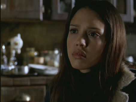 Max Guevara, Young Jessica Alba, Grunge Girls, Female Gaze, Runner Girl, Grunge Girl, Dark Angel, Autumn Aesthetic, Jessica Alba