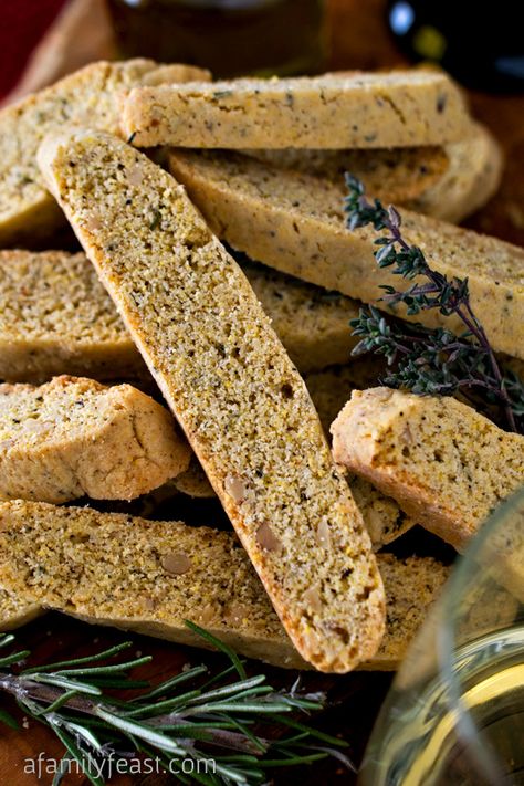 Savory Biscotti, Biscotti Flavors, Dried Cranberries Recipes, Cranberry Pistachio Biscotti, Pistachio Biscotti, Cranberry Pistachio, Savoury Biscuits, Bread Sticks, Biscotti Cookies