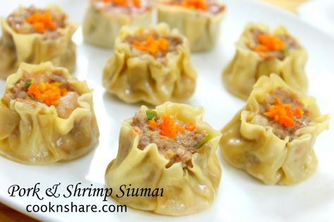 pork and shrimp siumai Filipino Empanada, Pork And Shrimp, Siu Mai, How To Make Shrimp, Chinese Pork, Pork Dumpling, Honey And Soy Sauce, Chinese Dumplings, Sour Taste