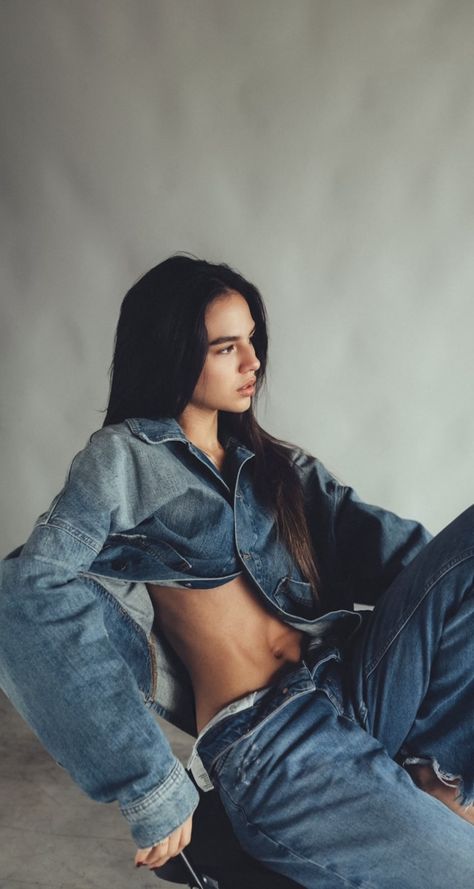 Levi Photoshoot, Denim Moodboard, Streetwear Poses, 26 Birthday, Denim Photoshoot, Fall Denim, Photoshoot Inspo, Birthday Photoshoot, Photo Studio