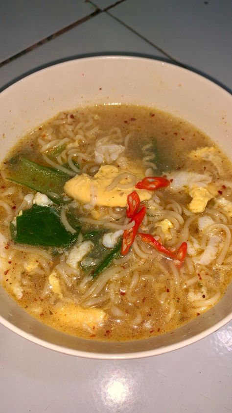 Pap Mie, Thai Red Curry, Nct, Food And Drink, Bts, Ethnic Recipes, Celebrities, Yellow, Quick Saves