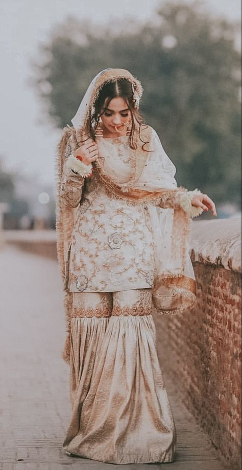 Nikkah Dresses For Bride, White Nikkah Dress, Wedding Gharara, Nikah Dresses, Pastel Wedding Dresses, Nikkah Outfit, Nikah Outfit, Dresses For Bride, Dresses Pakistani