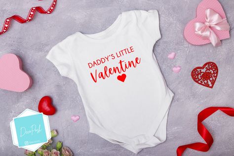 Future Baby, Cricut Ideas, Gender Neutral Baby, Staging, Baby Bodysuit, Baby Toddler, Onesies, Les Oeuvres, Baby Onesies