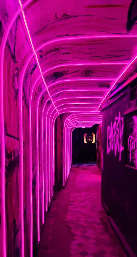 Pink Neon Wallpaper, Hotel Restaurant Design, Graffiti Wildstyle, Nightclub Aesthetic, Nightclub Design, Phone Wallpaper Boho, Graffiti Wallpaper Iphone, Biomechanical Tattoo, Black Phone Wallpaper