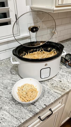 21K views · 5.2K reactions | 🤤 Quick & Easy Crockpot Southwest Ranch Chicken Pasta! Recipe: Throw 3 chicken breasts into the crockpot & season with salt & pepper. Add a bottle of the Buffalo Wild Wings Southwest Ranch sauce into the crockpot. Fill the empty bottle with heavy whipping cream, put the top on, shake well, then pour over the chicken. Add a block of cream cheese, a handful of shredded cheddar, & a handful of shredded Parmesan on top. Cook on high for 4 hours. When the 4 hours is up, shred your chicken, cook the pasta on the stove, drain & pour into the crockpot. Mix it all together & serve with a little extra Parmesan on top. 🥦 I think next time I might try adding broccoli to this recipe. What do you think? ❤️Save this recipe and let me know if you try it! Follow my shop @a Buffalo Wild Wings Southwest Ranch, Buffalo Wild Wings Southwest Ranch Sauce, Crockpot Enchilada Casserole, Southwest Chicken Pasta, Ranch Chicken Pasta, Southwest Ranch, Crockpot Chicken Spaghetti, Baked Spaghetti Recipe, Chicken Ranch Pasta