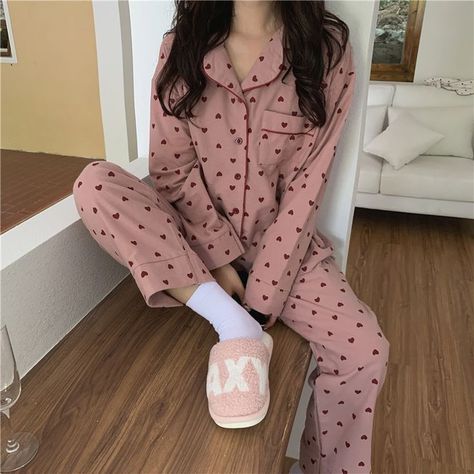 Faith Anderson. An innocent girl, who grew with the love of her Dad… #romance #Romance #amreading #books #wattpad Spring Sleepwear, Korean Pajamas, Womens Lounge Set, Summer Party Outfit, Pajama Fashion, Cute Pajama Sets, Pakaian Feminin, Cotton Pajama Sets, Cute Pajamas