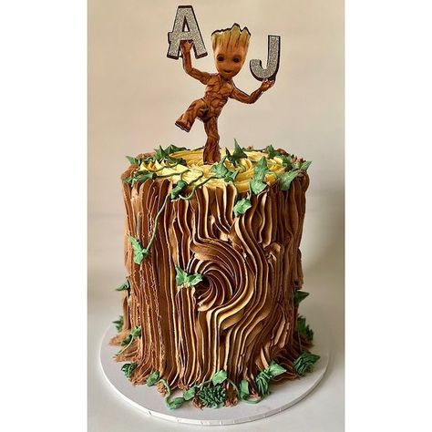 Groot Cakes Ideas, Groot Birthday Party Ideas, Groot Birthday Party, Groot Cupcakes, Groot Birthday Cake, Autumn Cake Ideas Birthday, Baby Groot Cake, Groot Party, Groot Cake