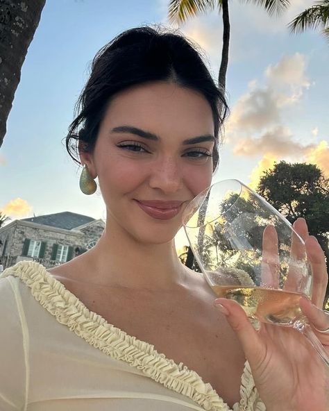 Kendall Jenner, Old Money, A Woman, Money, White