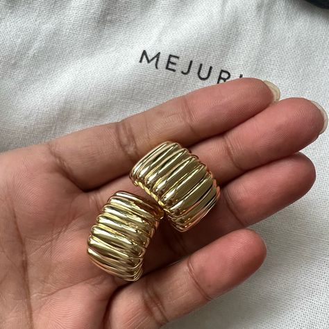 Brand New! Got As A Gift But They’re Not My Style. Come In All The Original Packaging. 18k Gold Vermeil Https://Mejuri.Com/Products/Wide-Charlotte-Hoops?Material=Gold+Vermeil Fall Accessories Jewelry, Mejuri Jewelry, Fall Accessories, Earrings Color, Gold Vermeil, The Original, Jewelry Accessories, 18k Gold, Jewelry Earrings