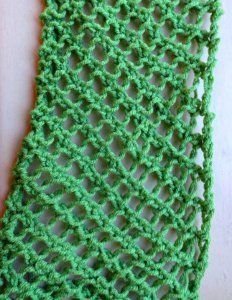 Mindless Mermaid Fishnet Scarf | AllFreeKnitting.com Loom Knit Scarfs, Geek Knitting, Shawls Crochet, Easy Scarf Knitting Patterns, Organization Binder, Knit Scarfs, Crocheted Accessories, Crochet Cowls, Crocheted Things