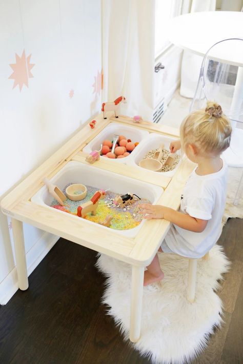 Sensory Bin Table, Diy Sensory Table, Easy Sensory Bin, Diy Sensory, Montessori Playroom, Montessori Room, Table Ikea, Ikea Desk, Sensory Table