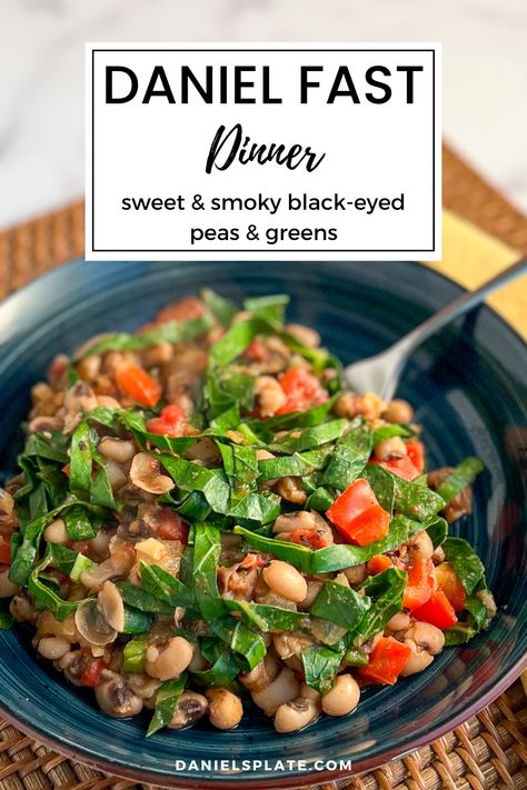 Are you doing the Daniel Fast? This sweet and smoky black-eyed peas and collard greens meal is a soul food favorite. The sweetness from the dates and smokiness from the smoked paprika and chipotle chili powder hit the taste buds in all the right places. This delicious, healthy meal is vegan, gluten-free, soy-free, nut-free and oil-free. Check out this and other Daniel Fast recipes here... Daniel Fast Dinner Ideas, Daniel Fast Dinner, Daniel Diet Recipes, 2024 Growth, Daniel Fast Food List, Daniel Fasting, Daniel Fast Diet, Daniels Fast, Daniel Fast Meal Plan