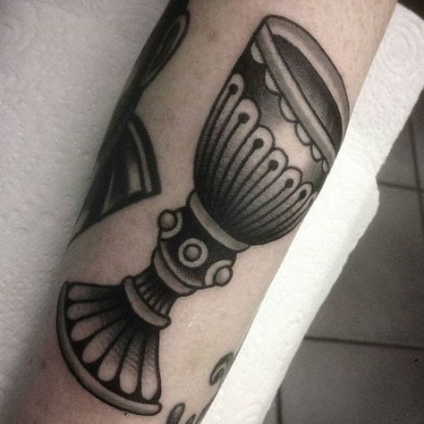 Goblet Tattoo, Old Traditional Tattoo, Traditional Tattoo Drawings, Tattoos And Meanings, Cup Tattoo, Traditional Sleeve, Facial Tattoos, Sweet Tattoos, Unique Tattoo