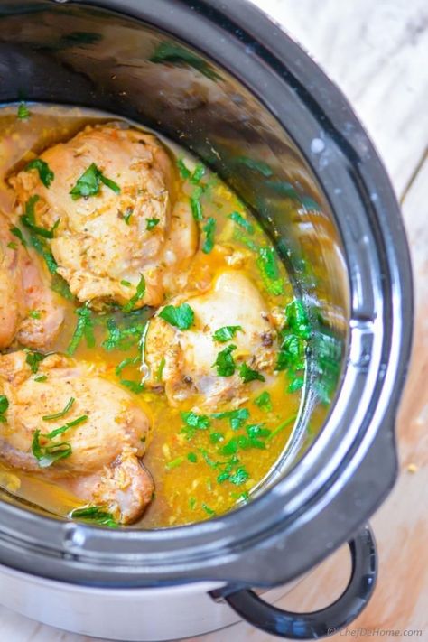 Tried and true! Yum!  Pull Apart Tender Juicy Cuban Orange Chicken | chefdehome.com Chicken And Rice Bowl, Mojo Chicken, Mojo Sauce, Rice Bowl Recipe, Delicious Slow Cooker Recipes, Slow Cooked Chicken, Rice Bowls Recipes, Chicken Thigh Recipes Crockpot, Boneless Chicken Thigh Recipes