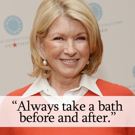 Martha Stewart Photos, Martha Stewart House, Martha Stewart Style Fashion, Martha Stewart Hair 2023, Martha Stewart Hair Hairstyles, Martha Stewart Hair, Martha Stewart Entertaining, Diy Anti Aging Mask, Martha Stewart Kitchen