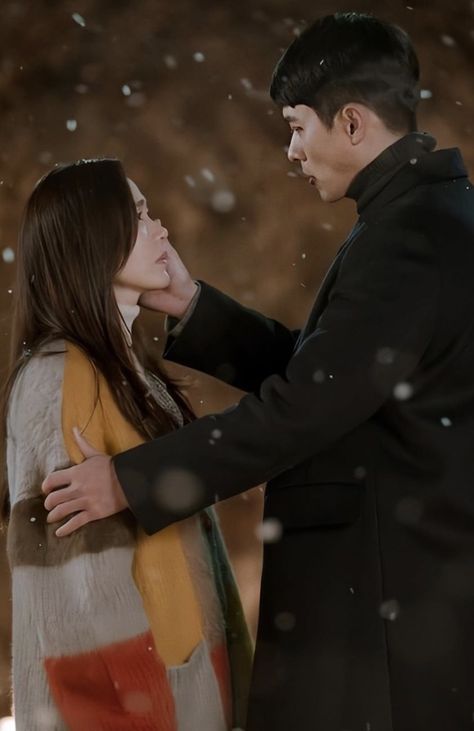 Binjin Couple, Son Ye Jin, Movies And Series, Hyun Bin, Korean Drama Best, Character Poses, Feb 2, Tv Drama, Dream Guy