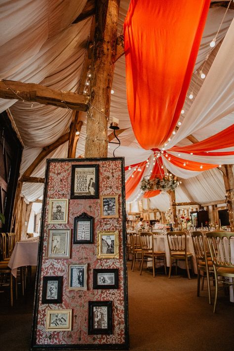 Gorgeous circus wedding in a big-top marquee, shot by Nicki Shea Photography Vintage Circus Wedding Theme, Carnival Wedding Reception, Circus Wedding Dress, The Greatest Showman Theme, Wedding Carnival Theme, Diy Circus Decorations, Greatest Showman Wedding, Circus Theme Wedding, Circus Wedding Theme