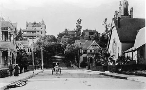 The Silver Lake District of L.A. CA in the early 1920's. I lived a few blocks over in the 1970's. Long Beach Pike, Bunker Hill Los Angeles, Sand House, Red Tide, Angel Flight, Los Angeles Hollywood, California History, Bunker Hill, Victorian Mansions