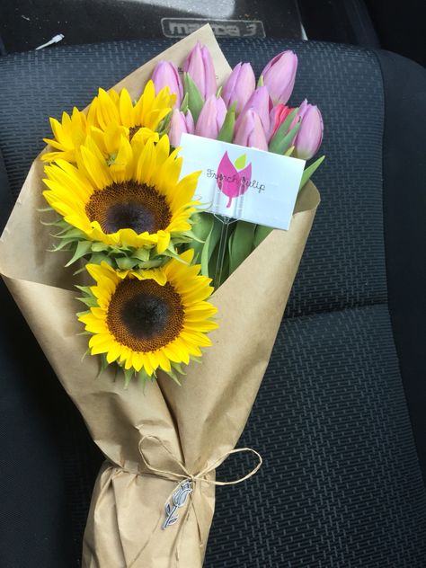 Flowers Sunflower And Tulips, Sunflowers And Tulips, Swag Hairstyles, Halo Oval Engagement Ring, Pretty Bouquet, Sunflowers And Roses, Prom Gift, Prettiest Bouquet, Ball Hairstyles