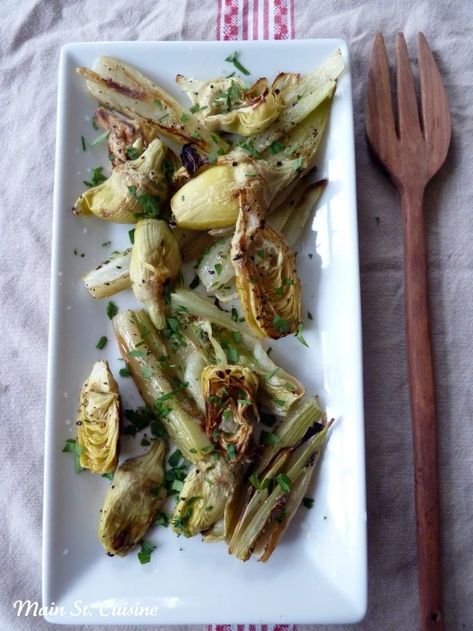 roasted fennel and artichoke hearts Fennel Recipe, Balsamic Chicken Recipes, Fennel Recipes, The Mediterranean Dish, Roasted Fennel, Artichoke Recipes, Mediterranean Dishes, Mediterranean Diet Recipes, Vegetable Sides