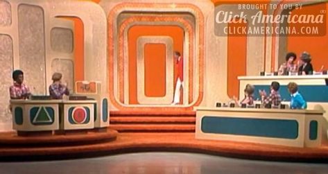 match-game-76 set Retro Tv Shows, Quiz Show Set Design, 60s Game Show Aesthetic, 70s Game Show Aesthetic, Game Show Set Design, 70s Game Show, Japanese Game Show, 1970s Tv Set, 80s Television Set