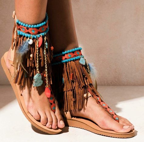 Indian Headress, African Bracelet, Hippie Shoes, Bohemian Shoes, Bohemian Sandals, Boho Shoes, Beaded Shoes, Boho Boots, Estilo Hippie