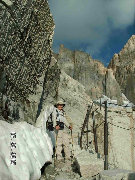 Mount Whitney Hiking, Mount Whitney, Hiking Club, Nevada Mountains, Sierra Nevada Mountains, National Park Vacation, Mountain Climbing, Sierra Nevada, 2000s Fashion