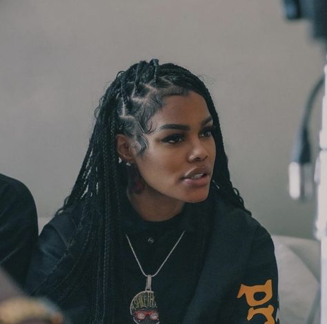 Keep Shining, Teyana Taylor, Protective Hairstyles Braids, Pretty Braided Hairstyles, Girls Hairstyles Braids, Girls Braids, Natural Hair Braids, Long Braids, Baddie Hairstyles