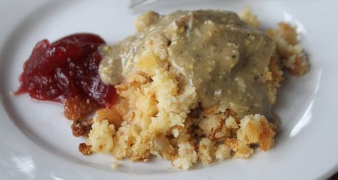 How to make cornbread dressing like a real Southerner Southern Style Cornbread Dressing, Homemade Chicken Gravy, Old Fashioned Cornbread, Southern Style Cornbread, Cornbread Stuffing Recipes, Giblet Gravy, How To Make Cornbread, Delicious Cornbread, Bread Dressing