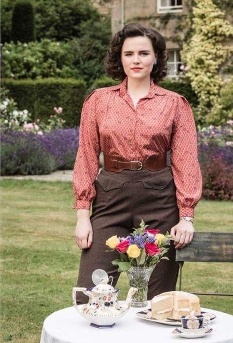 Father Brown Fashion, Emer Kenny, Cultural Aesthetic, British Mysteries, British Tv Mysteries, Eastenders Actresses, Father Brown, Fabulous 50s, Movies Fashion