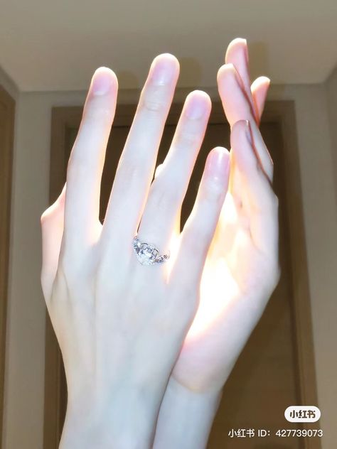 Feminine Hands Aesthetic, Korean Hands, Pale Hands, Leg Aesthetic, Feminine Hands, Slim Fingers, Slim Hands, Long Hands, Pale White Skin