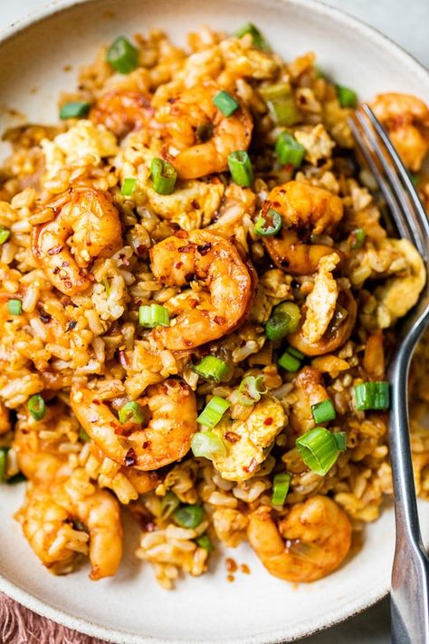 Asian Shrimp Fried Rice, Spicy Shrimp Fried Rice Recipe, Cauliflower Fried Rice With Shrimp, Healthy Shrimp Fried Rice Recipe, Shrimp And Brown Rice Recipes, Spicy Shrimp And Rice, Shrimp And Brown Rice, Spicy Fried Shrimp, Spicy Shrimp Fried Rice