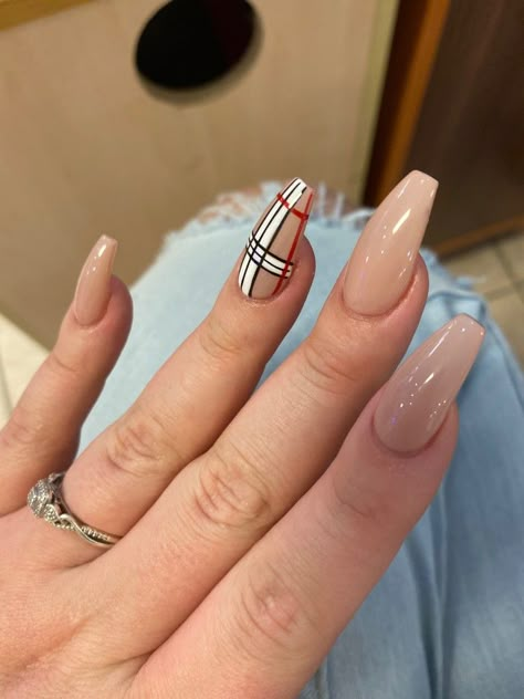 Burberry Nails Design, Nails Burberry, Batman Nails, Before Christmas Nails, Burberry Nails, Nightmare Before Christmas Nails, Neat Nails, 2024 Nails, November Nails