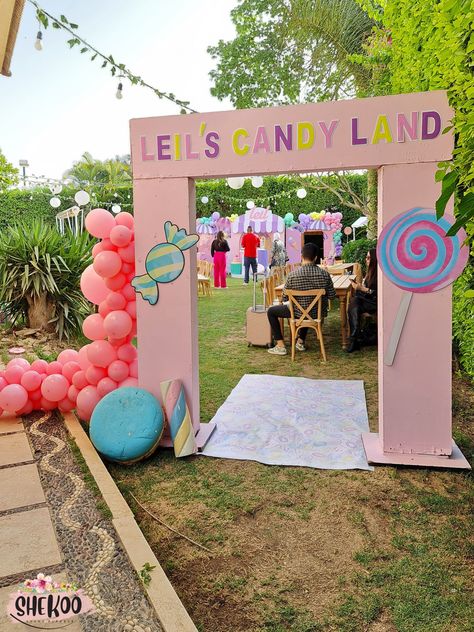 Candy Land Baby Shower Theme, Entrance Gate, Candyland Party, Birthday Candy, Baby Shower Gender Reveal, Baby Shower Theme, Candy Land, Gender Reveal, Gate