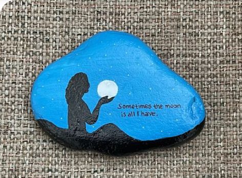 Rock Painting Ideas Motivational, Silhouette Rock Painting, Painting On Pebbles, Paint On Stone, Diy Rock Painting Ideas, Black Rock Painting Ideas, What To Paint On Rocks, Painted Rocks Ideas Creative, Easy Things To Paint On Rocks