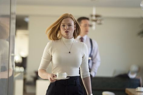 Shiv succession White Turtleneck, Thick Wool Black Pants Succession Aesthetic, Shiv Roy, Arizona Robbins, Sarah Snook, Elisabeth Moss, Christina Hendricks, Mad Men, Elizabeth Ii, Work Fashion