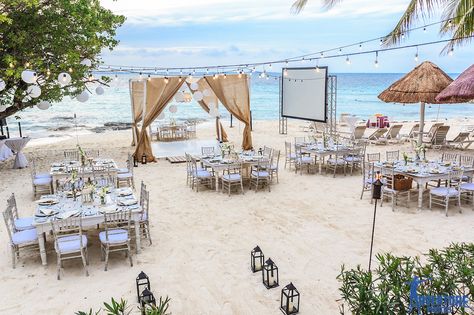 Mexican Beach Wedding, Brown Wedding Themes, Beach Wedding Tables, Oceanfront Wedding, Dreams Resorts, Dream Beach Wedding, Tropical Beach Wedding, Wedding Planning Decor, Moon Wedding