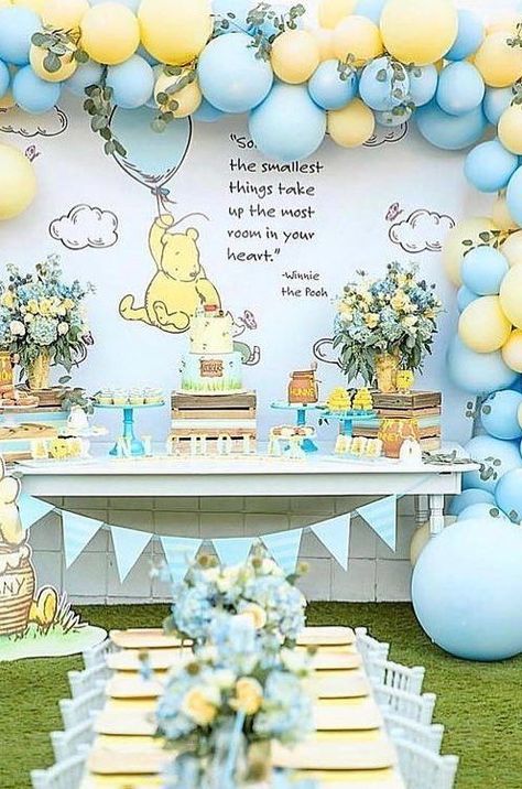 SURPRİSE BABY SHOWER: THE GİFT OF THE FUTURE MOM - Page 12 of 30 - hotcrochet .com Winnie The Pooh Birthday Party, Pooh Birthday Party, Surprise Baby Shower, Winnie The Pooh Themes, Idee Babyshower, Pooh Birthday, Disney Baby Shower, Tafel Decor, Winnie The Pooh Birthday