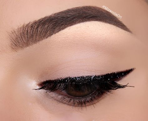 Perfect eyeliner, eye makeup, perfect brow, eyebrows, lashes, black liner Black Rhinestone Eye Makeup, Black Glitter Eyeliner, Glitter Liner Eye Makeup, Eyeliner Eye Makeup, Makeup And Hairstyles, Occasion Makeup, Special Occasion Makeup, Perfect Brow, Glitter Liner